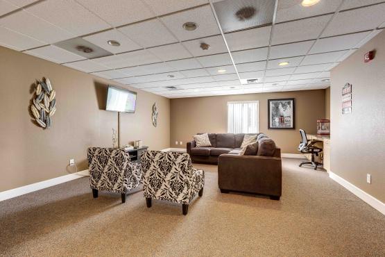 Silver Creek Apartments | Vintage Housing