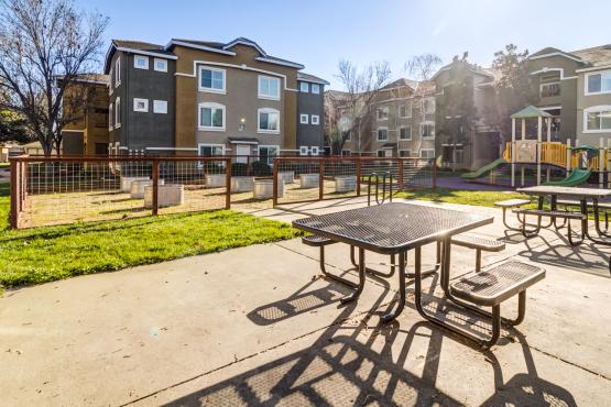 Agave Apartments | Elk Grove, CA